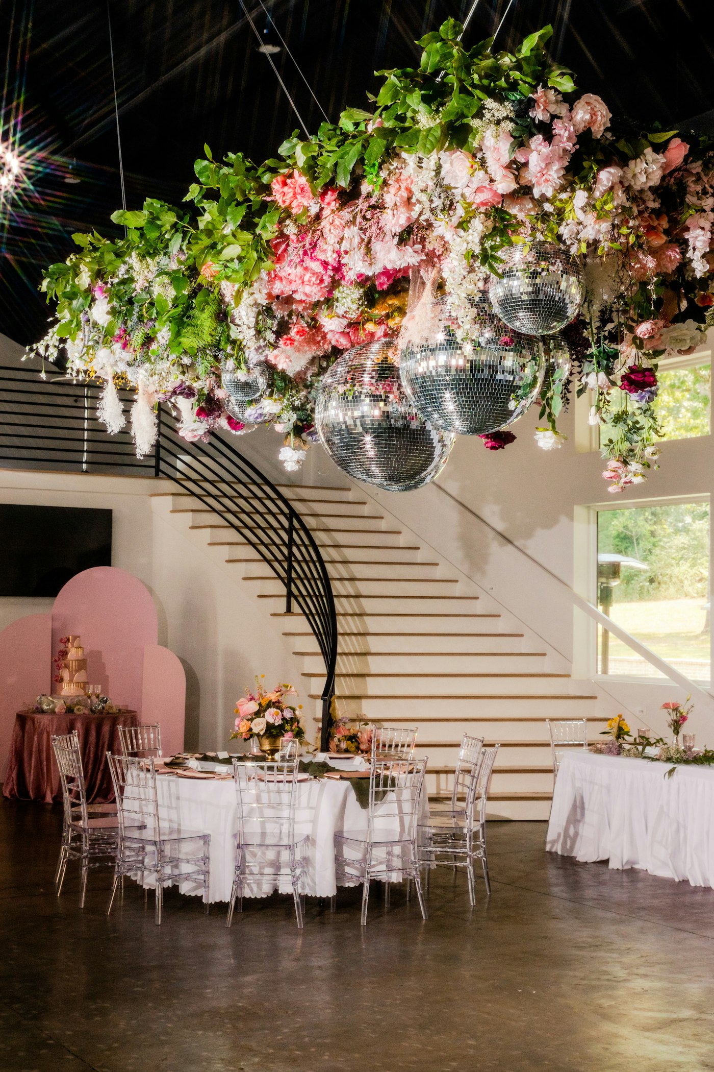 Lush ceremony floral installation