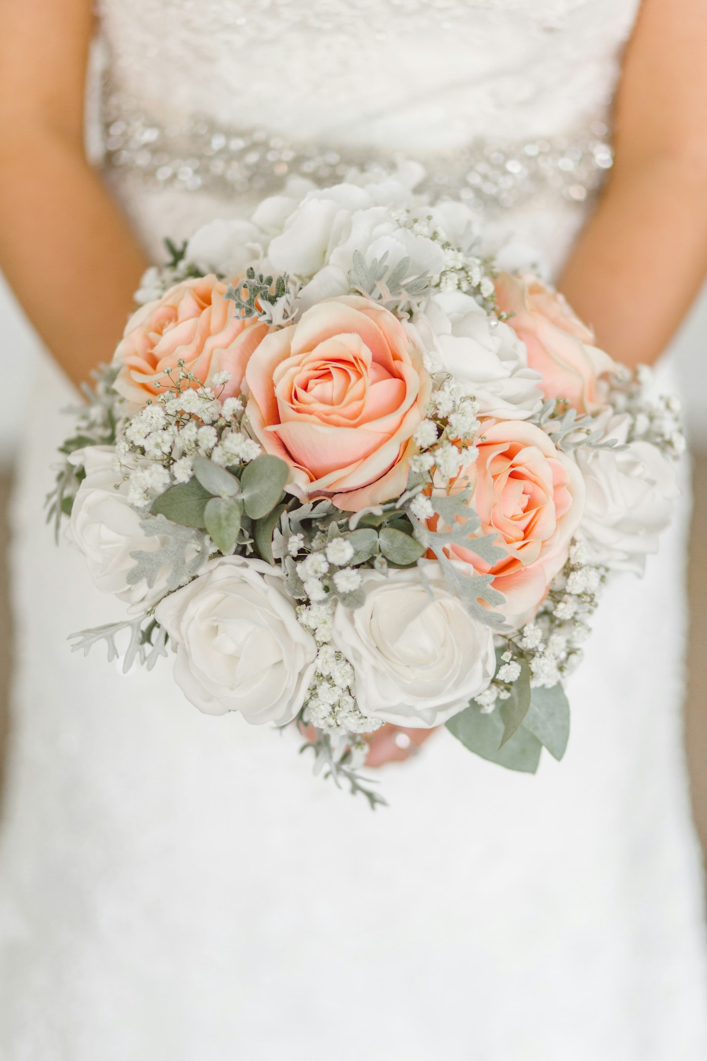 A blush and peach bouquet